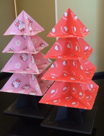Hello Kitty Origami Tree 
